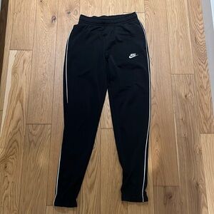 Nike Black Joggers/Tracksuit